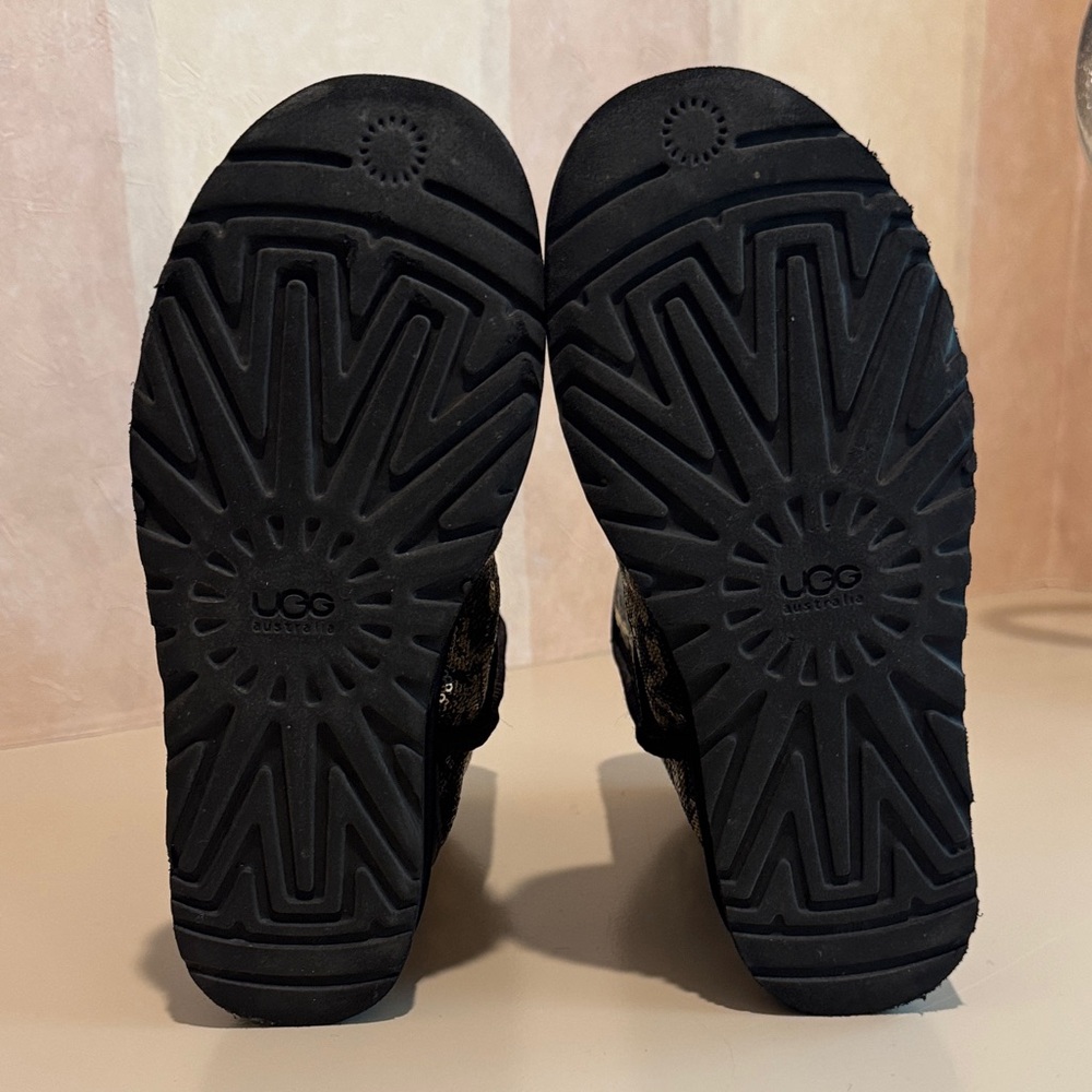 UGG Black and Gold Sequin Ankle Boots - Picture 6 of 6